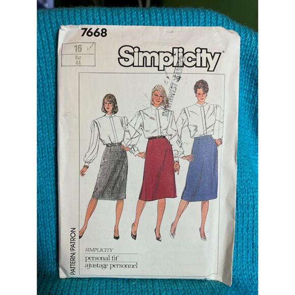 Simplicity sewing pattern  7668 skirt midi A line - Picture 1 of 5